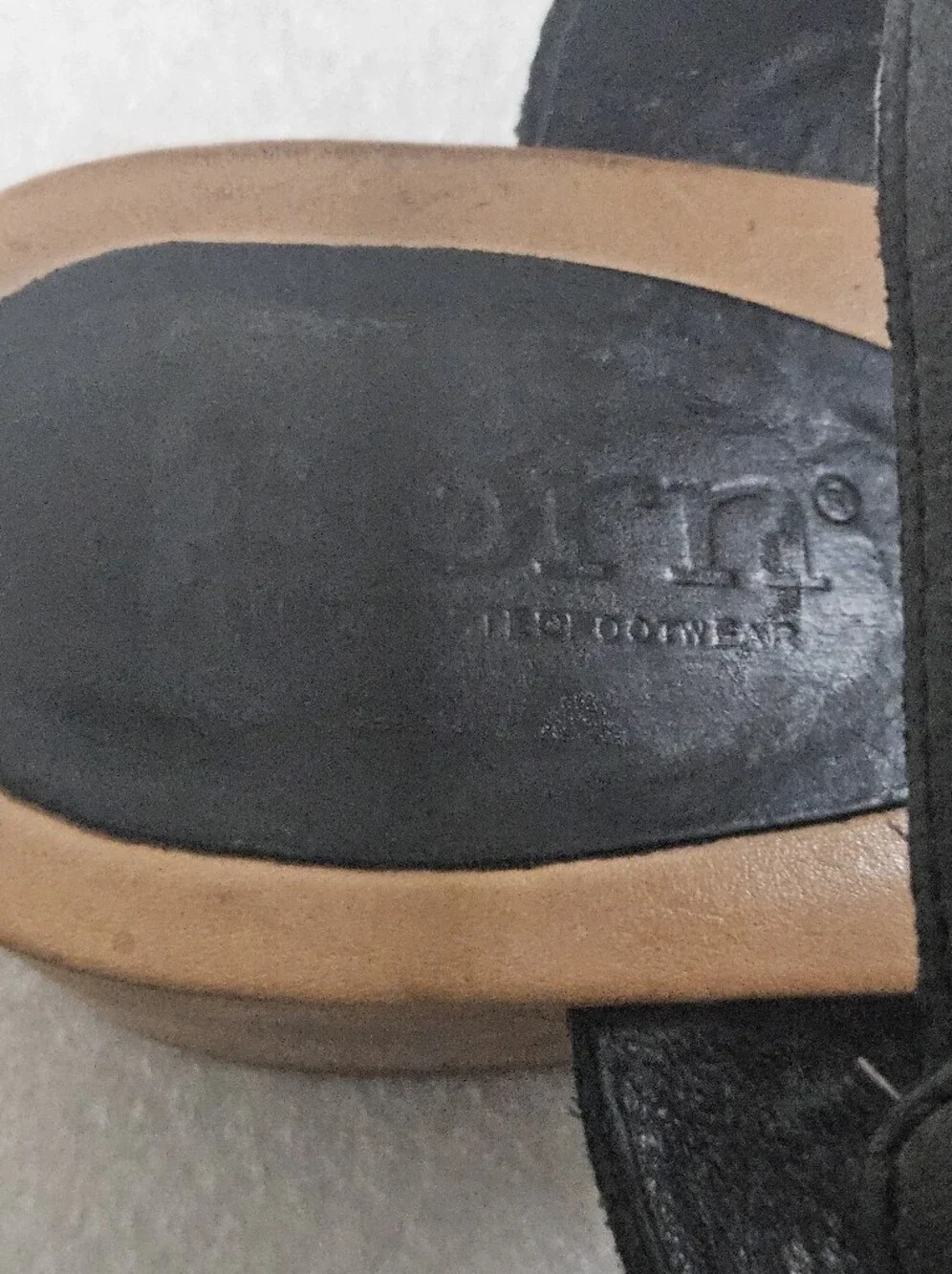 Born Crossover Strappy Sandals - Picture 3 of 5